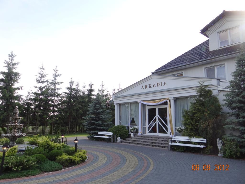 奥斯特罗文卡"Arkadia"住宿加早餐旅馆 外观 照片